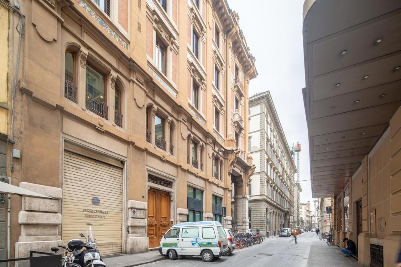 Stunning & Luxurious 1Br Apt 1 Min Walk By Duomo Firenze Eksteriør billede